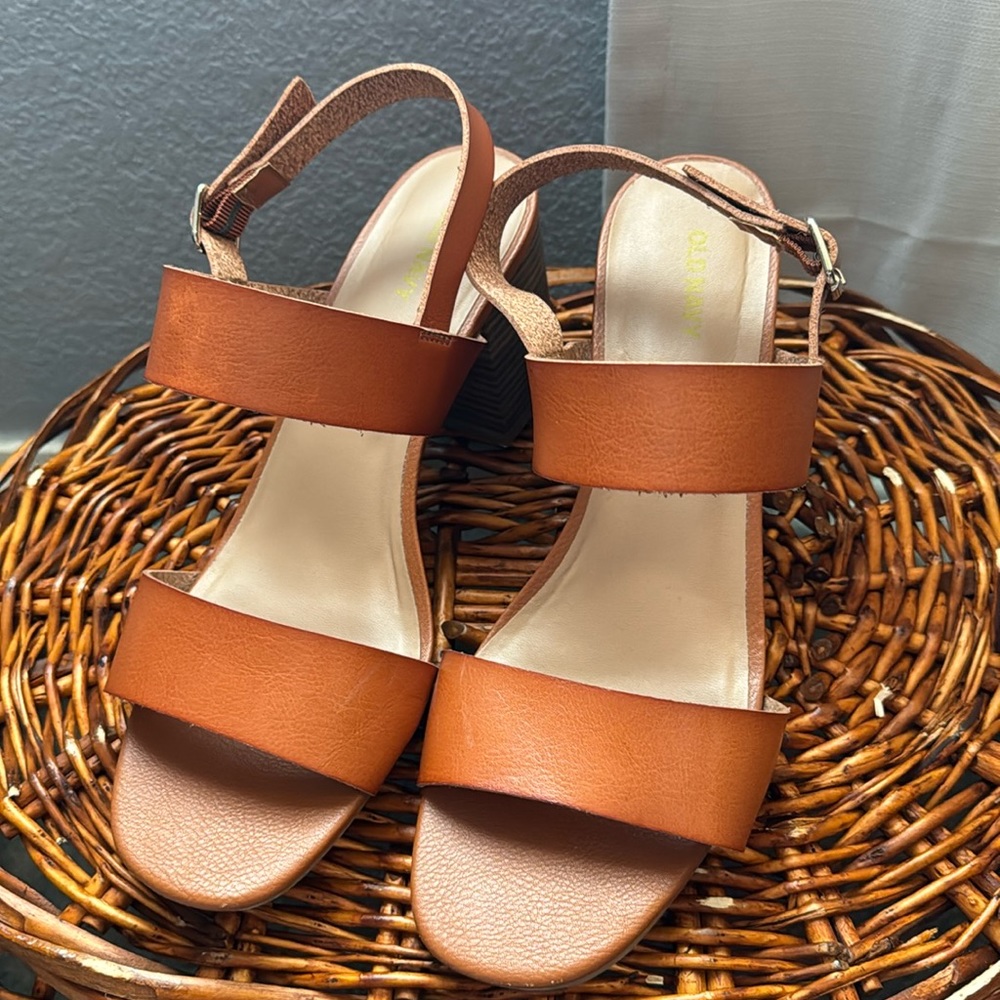 Heel sandal old navy size10 women’s